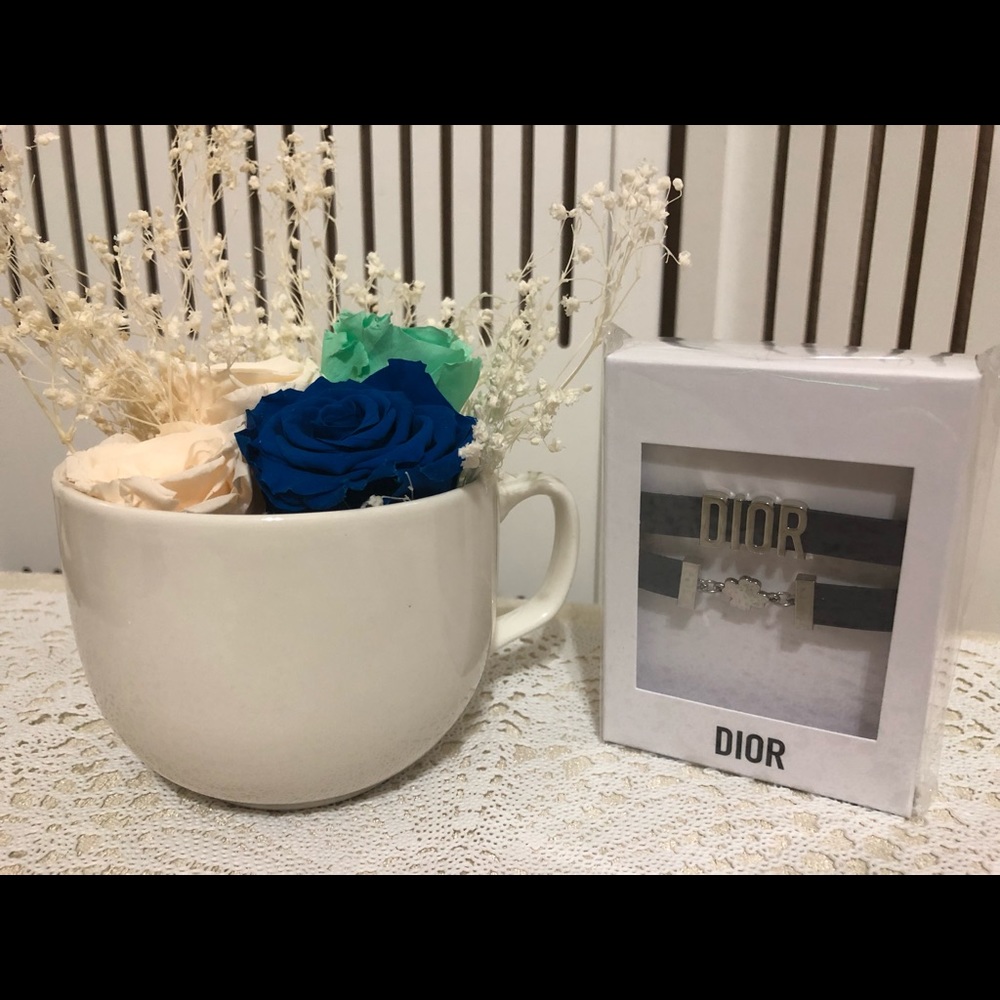 Dior Clover Charm Bracellet - Picture 3 of 5